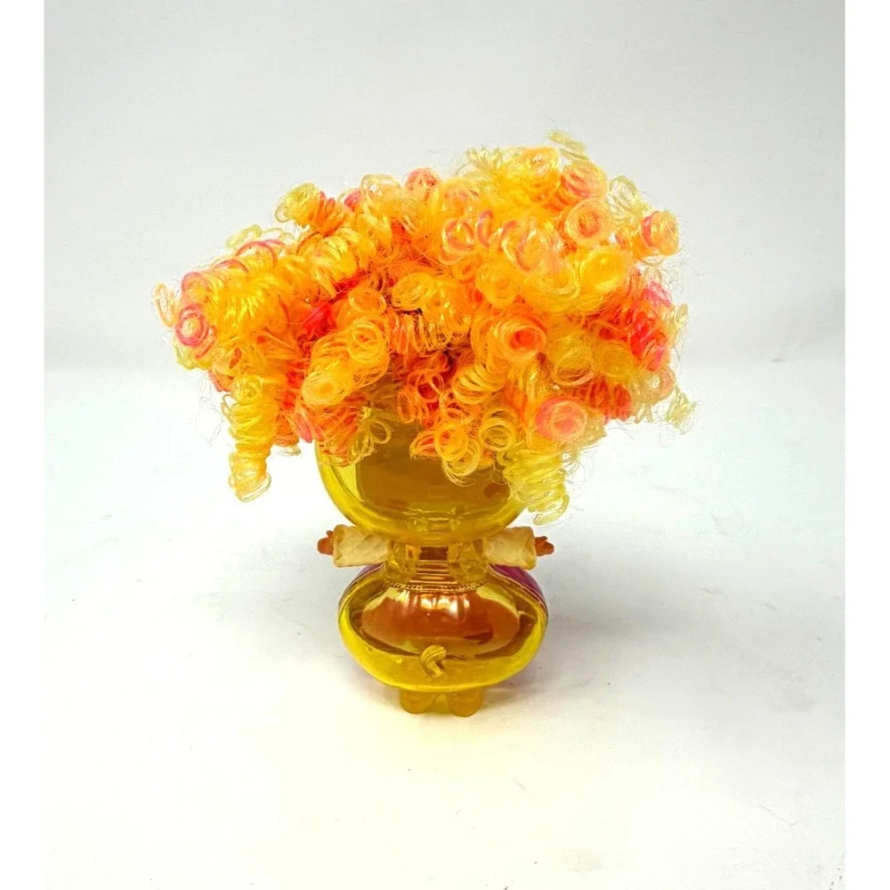 LOL Surprise Unicorn Tots M.C. Pose Doll Yellow Orange Curly‎ Hair